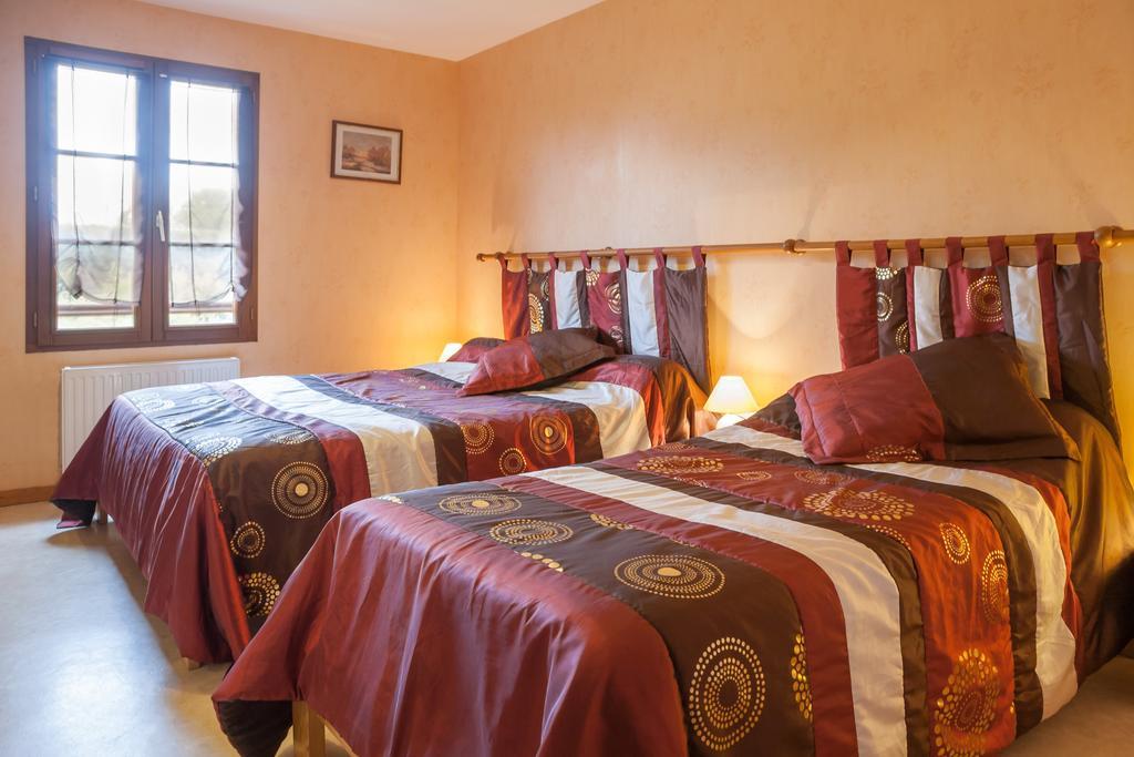 Les Confins Du Perche Hotel Tuffé Szoba fotó