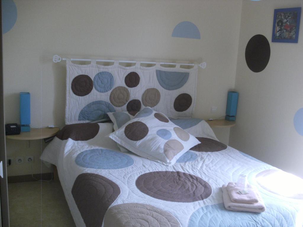 Les Confins Du Perche Hotel Tuffé Szoba fotó