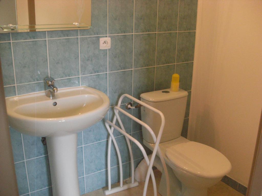 Les Confins Du Perche Hotel Tuffé Szoba fotó